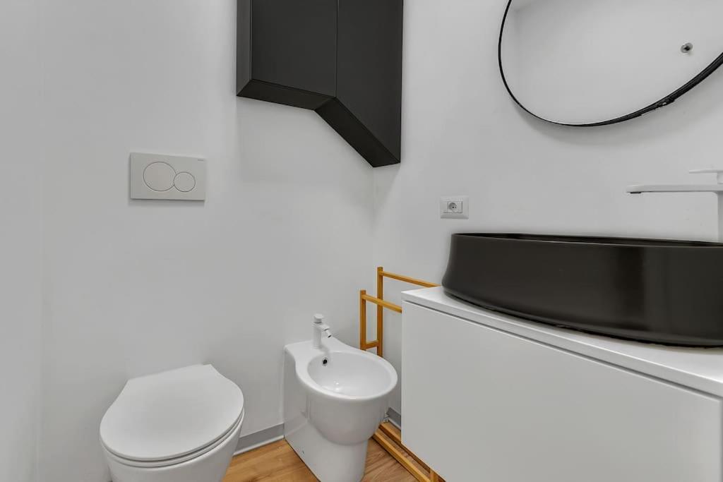 Appartamento Alessia'S Flat - San Luigi Milano Esterno foto