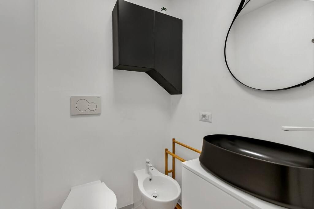 Appartamento Alessia'S Flat - San Luigi Milano Esterno foto
